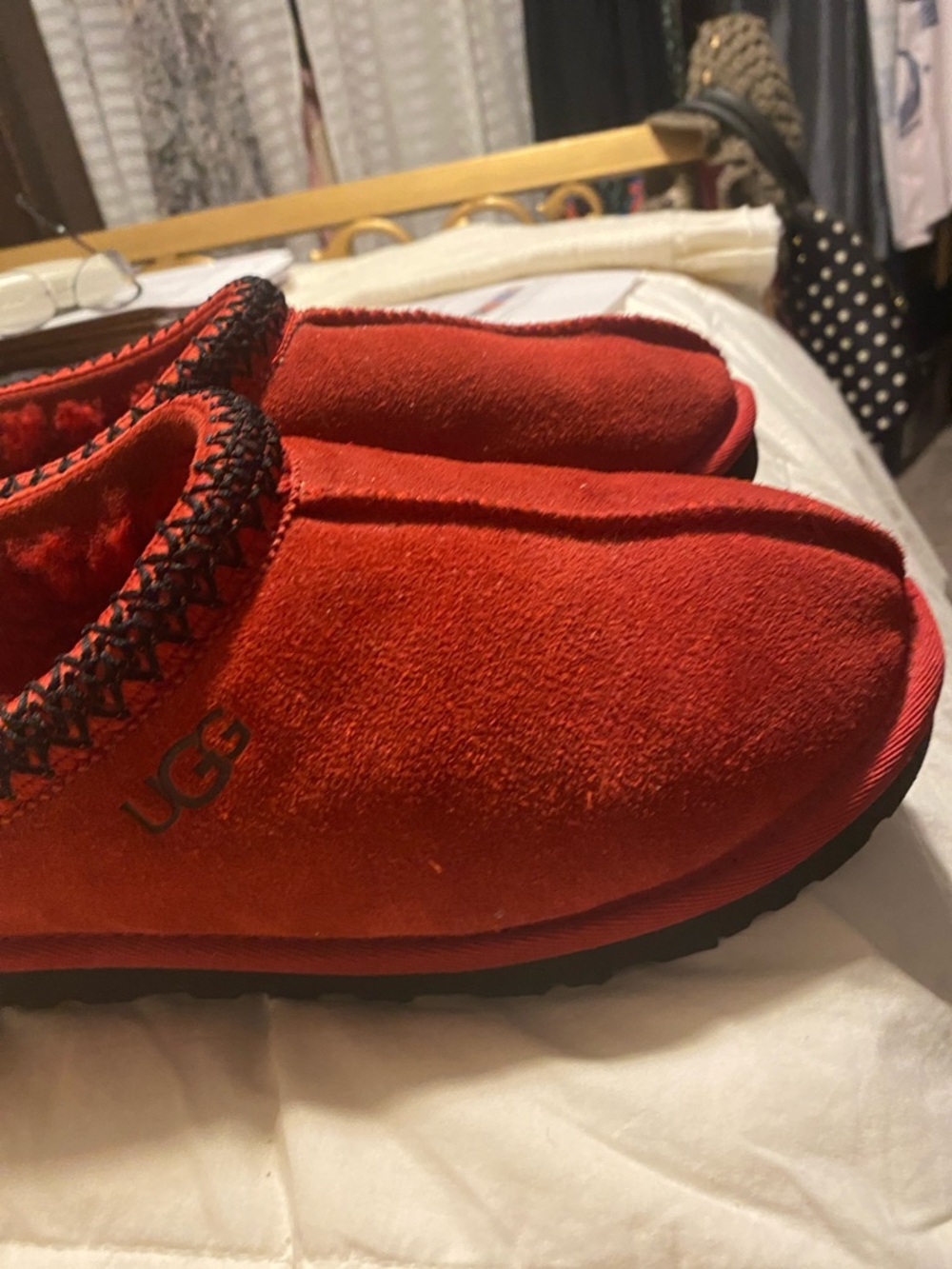 UGG Red Suede Classic 8 Men/9 Women - Picture 4 of 4